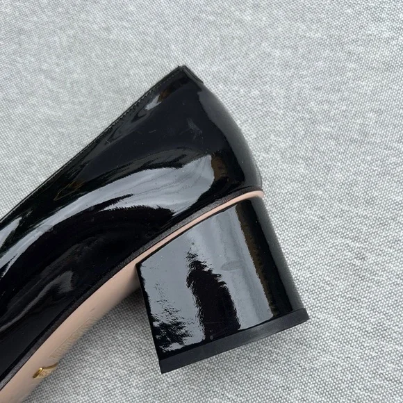 Gucci Black Patent Leather Marmont Fringe Loafers Sz.40